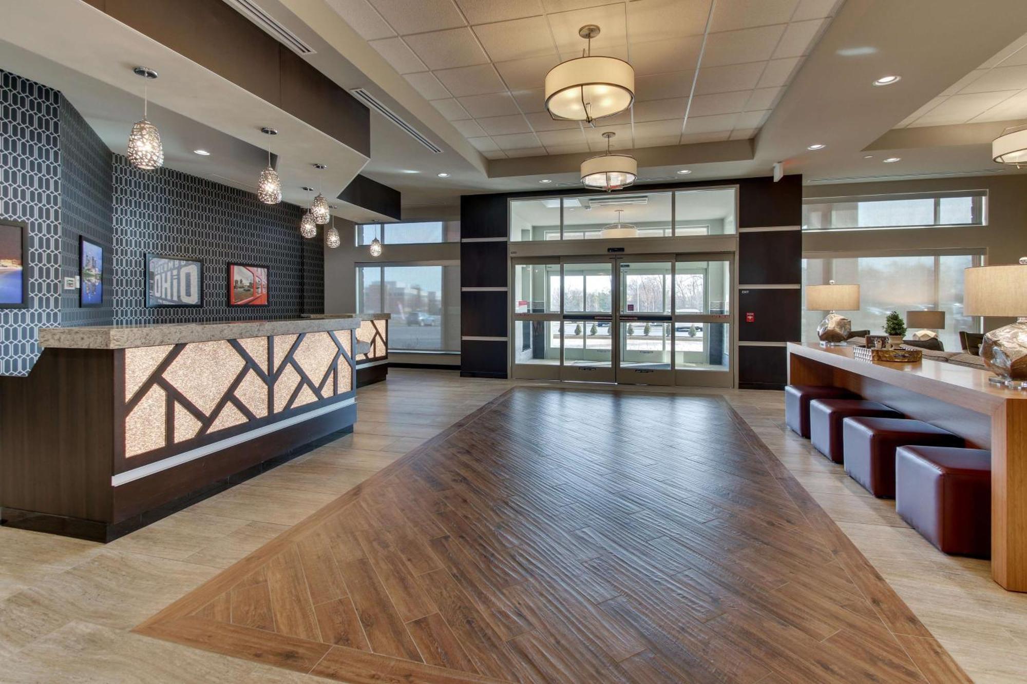 Drury Inn & Suites Cleveland Beachwood Exterior photo